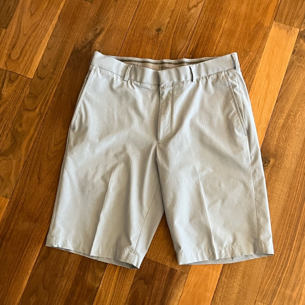 Walter Hagen men’s light blue golf shorts size 32